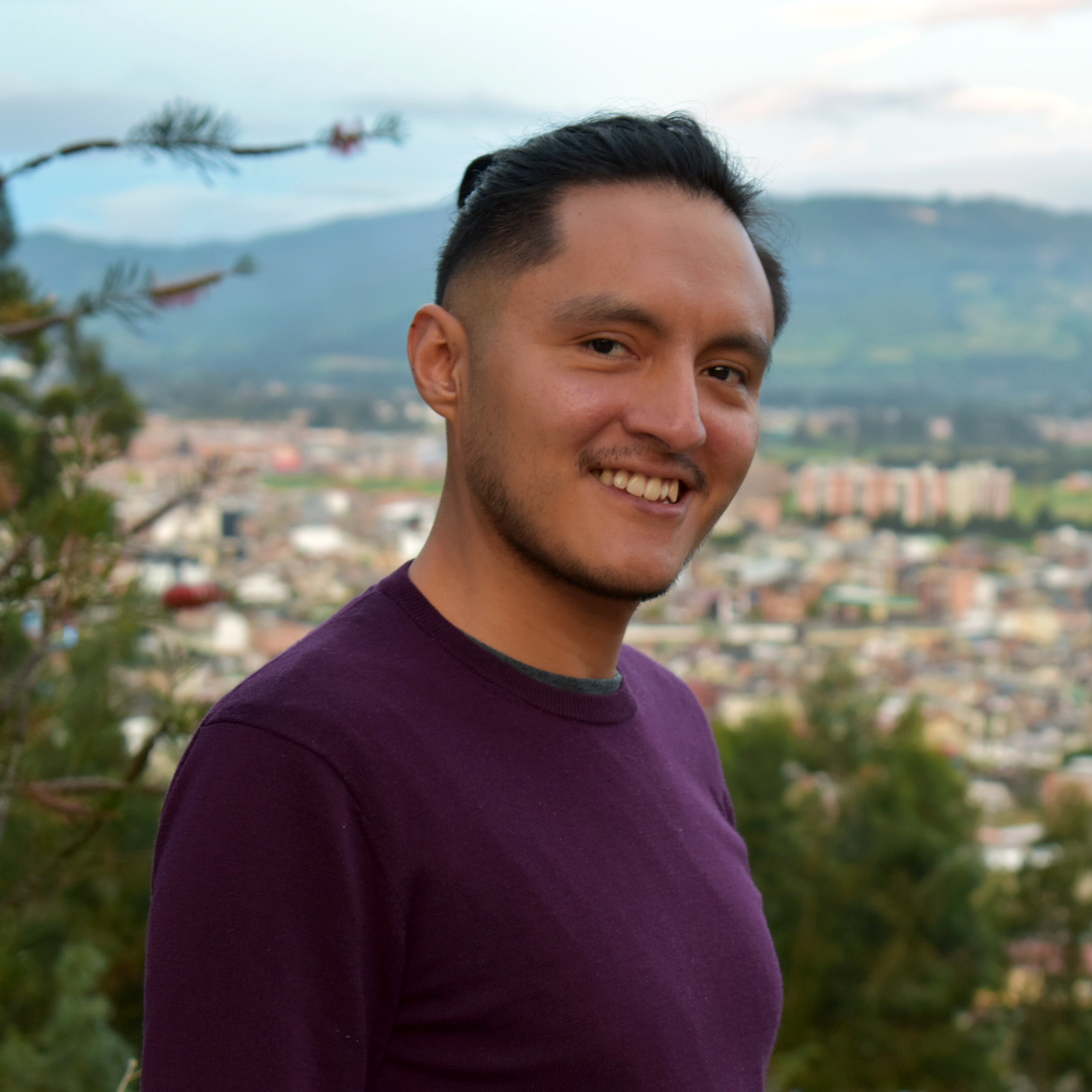 Headshot of Fernando Calderon Figueroa